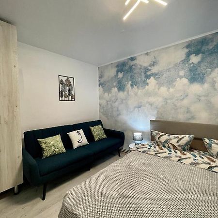 Ferienwohnung Garsoniera Sky Petrila Exterior foto